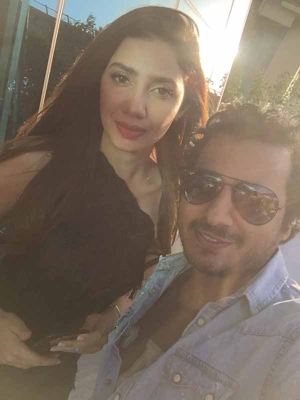 mahira-khan-Top-pakistani-photographer-assam-altaf-artist-wedding-photographer-in-pakistan-selfies-lollywood-bollywood-pakistani-model-actors-drama-actors-humtv48